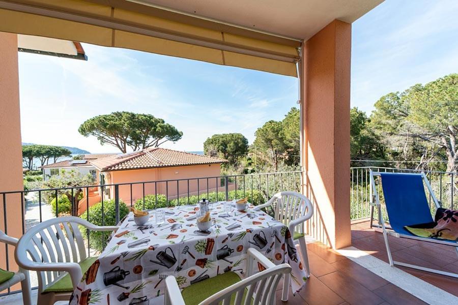 Villa Cecilia - Appartamenti Procchio  Exterior foto